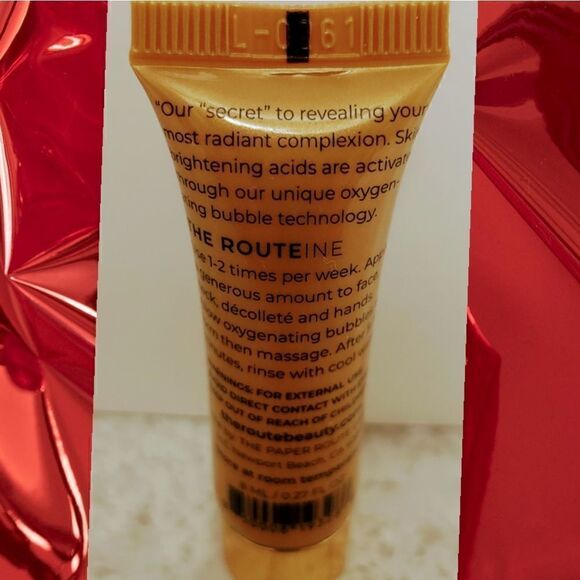 Face Mask from The Party Peel by The Route TRAVEL SIZE - Picture 3 of 7